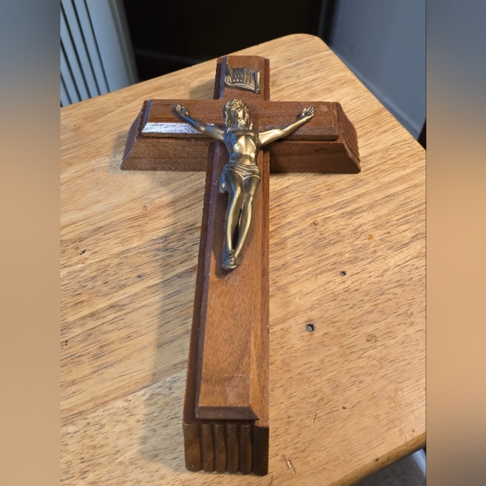 Complete Vintage Last Rites Sick Call Crucifix